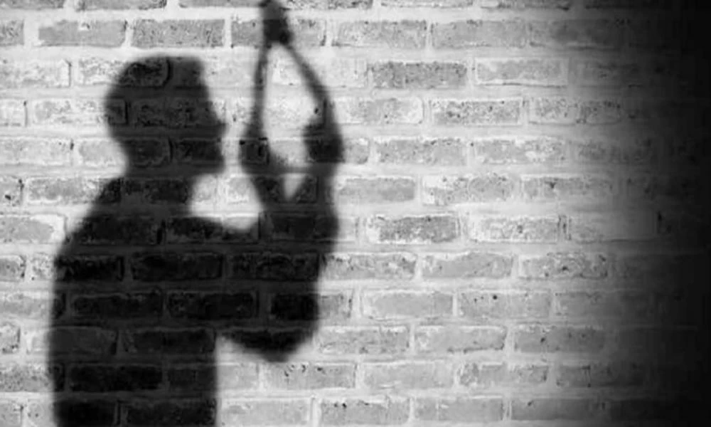 Θρίλερ στη Κέρκυρα: 34χρονος βρέθηκε κρεμασμένος στο μπαλκόνι του